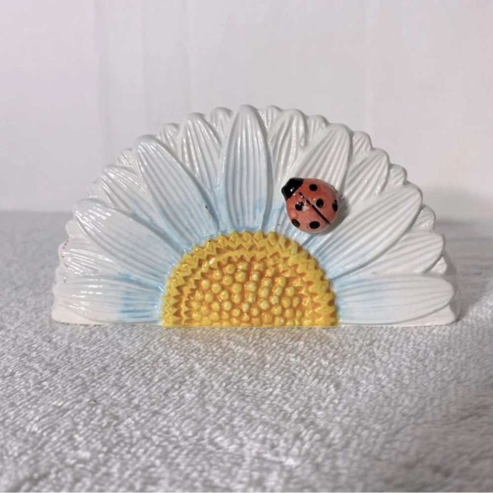 Vintage Ceramic Daisy With Lady Bug Napkin Holder